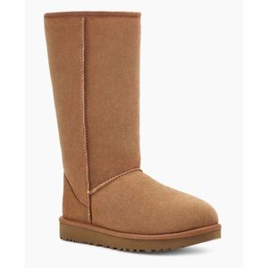 UGG BROWN CLASSIC TALL BOOT SIZE 10